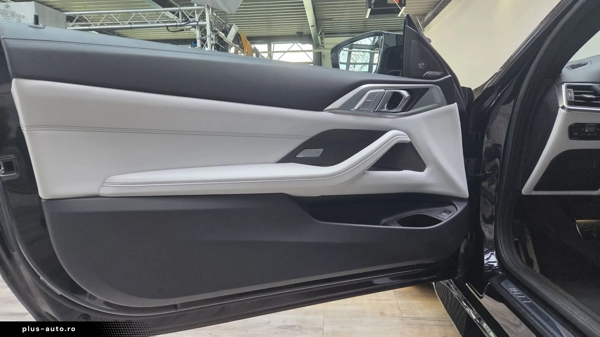 BMW M4 xDrive Competition Schale Carbon ACC 360