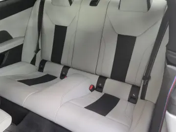 BMW M4 xDrive Competition Schale Carbon ACC 360