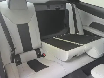 BMW M4 xDrive Competition Schale Carbon ACC 360