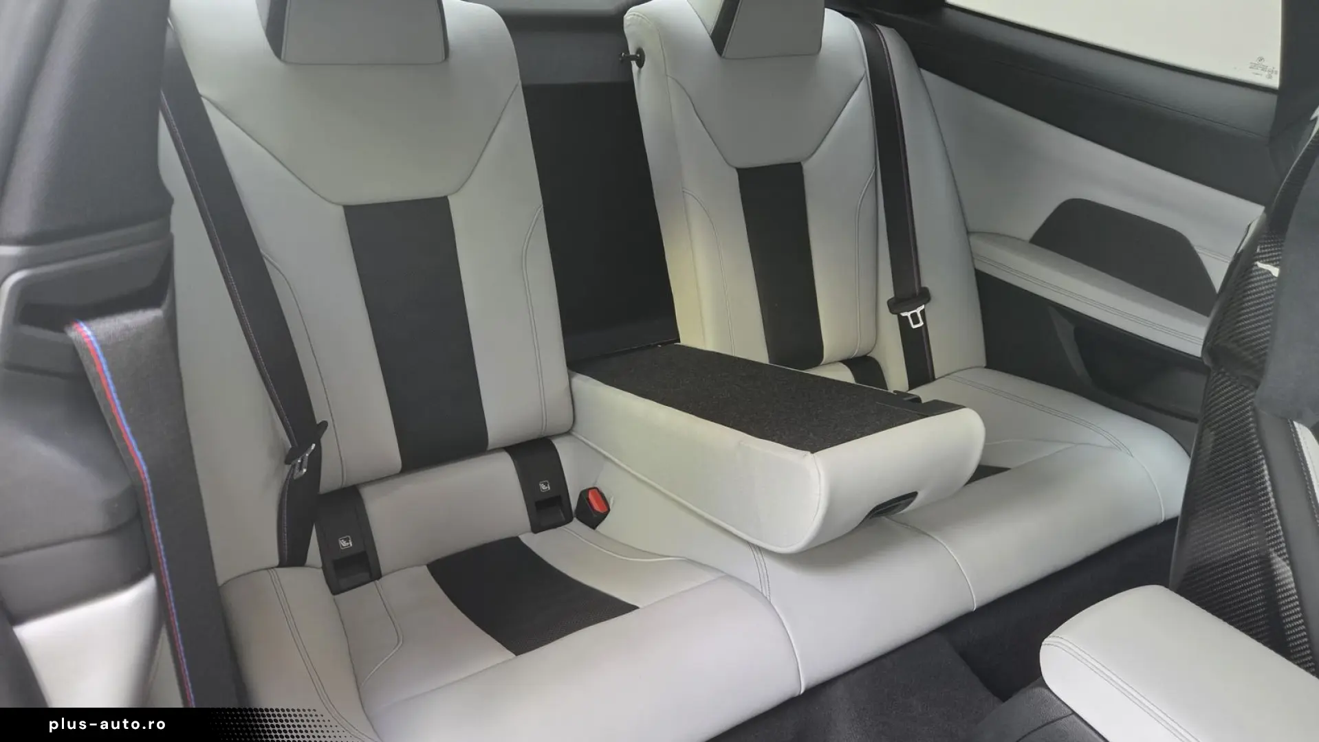 BMW M4 xDrive Competition Schale Carbon ACC 360