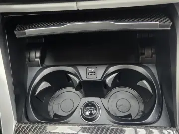 BMW M4 xDrive Competition Schale Carbon ACC 360