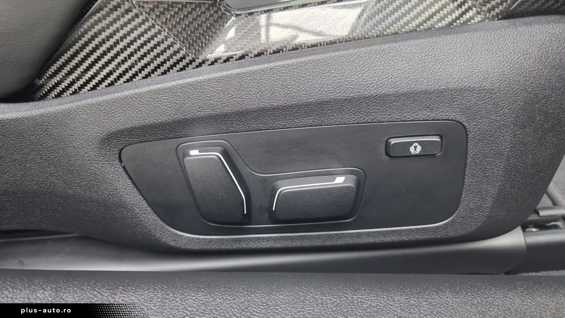 BMW M4 xDrive Competition Schale Carbon ACC 360