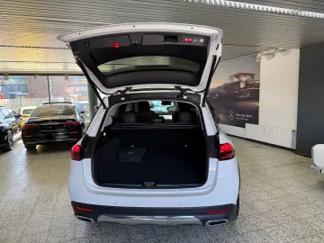 Mercedes-Benz GLE 350 de 4Ma NAVI LED PSD DISTR AHK AIRMAT