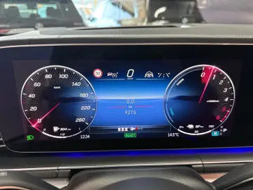 Mercedes-Benz GLE 350 de 4Ma NAVI LED PSD DISTR AHK AIRMAT