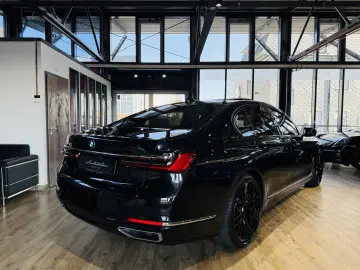 BMW 750 i xDrive 360 KAM LASER HUD G.SHD. ACC LIFT