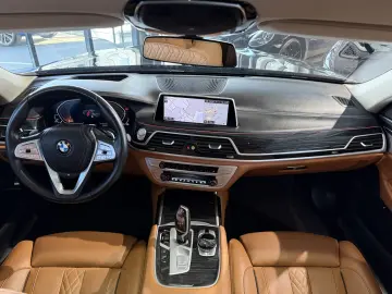 BMW 750 i xDrive 360 KAM LASER HUD G.SHD. ACC LIFT