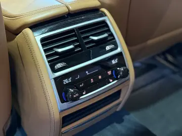 BMW 750 i xDrive 360 KAM LASER HUD G.SHD. ACC LIFT