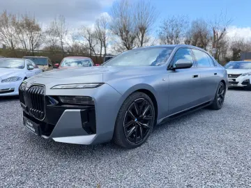 BMW 740 d xDrive M Sport LED PANO LEDER B&W STAND