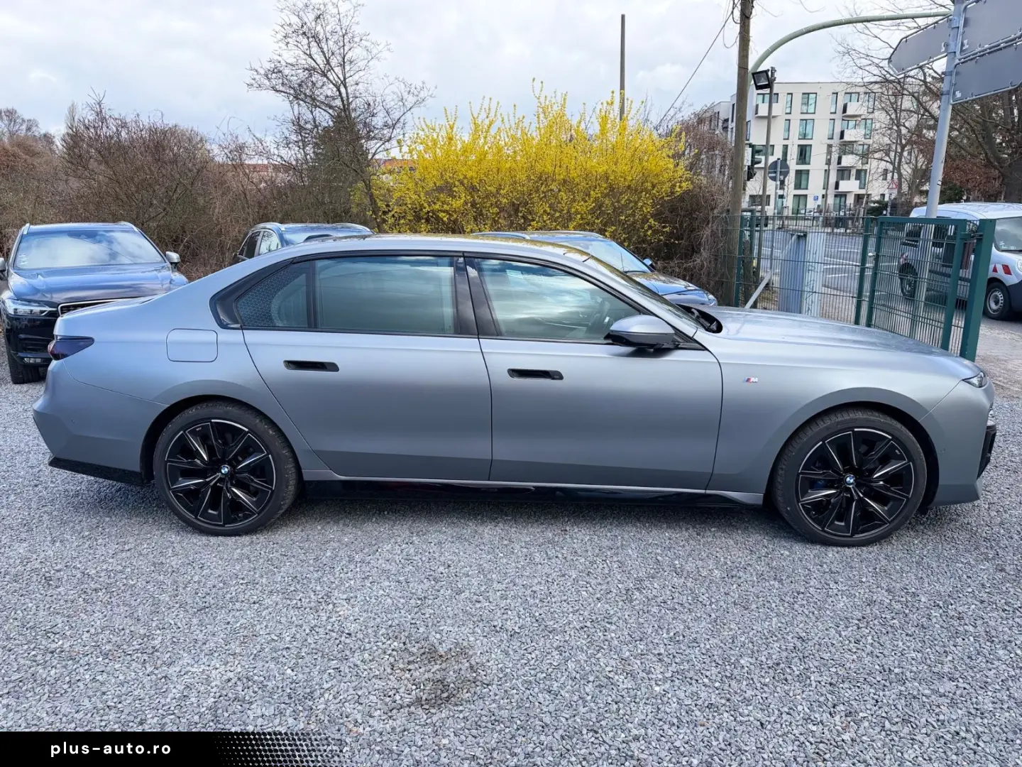 BMW 740 d xDrive M Sport LED PANO LEDER B&W STAND