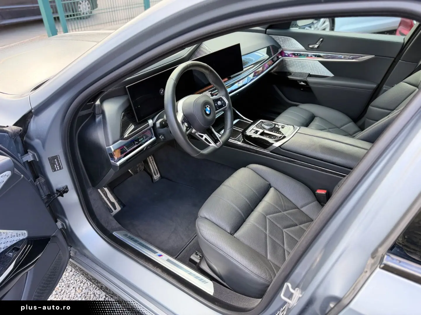 BMW 740 d xDrive M Sport LED PANO LEDER B&W STAND