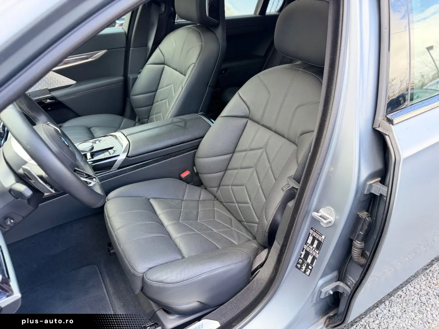 BMW 740 d xDrive M Sport LED PANO LEDER B&W STAND