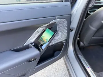 BMW 740 d xDrive M Sport LED PANO LEDER B&W STAND