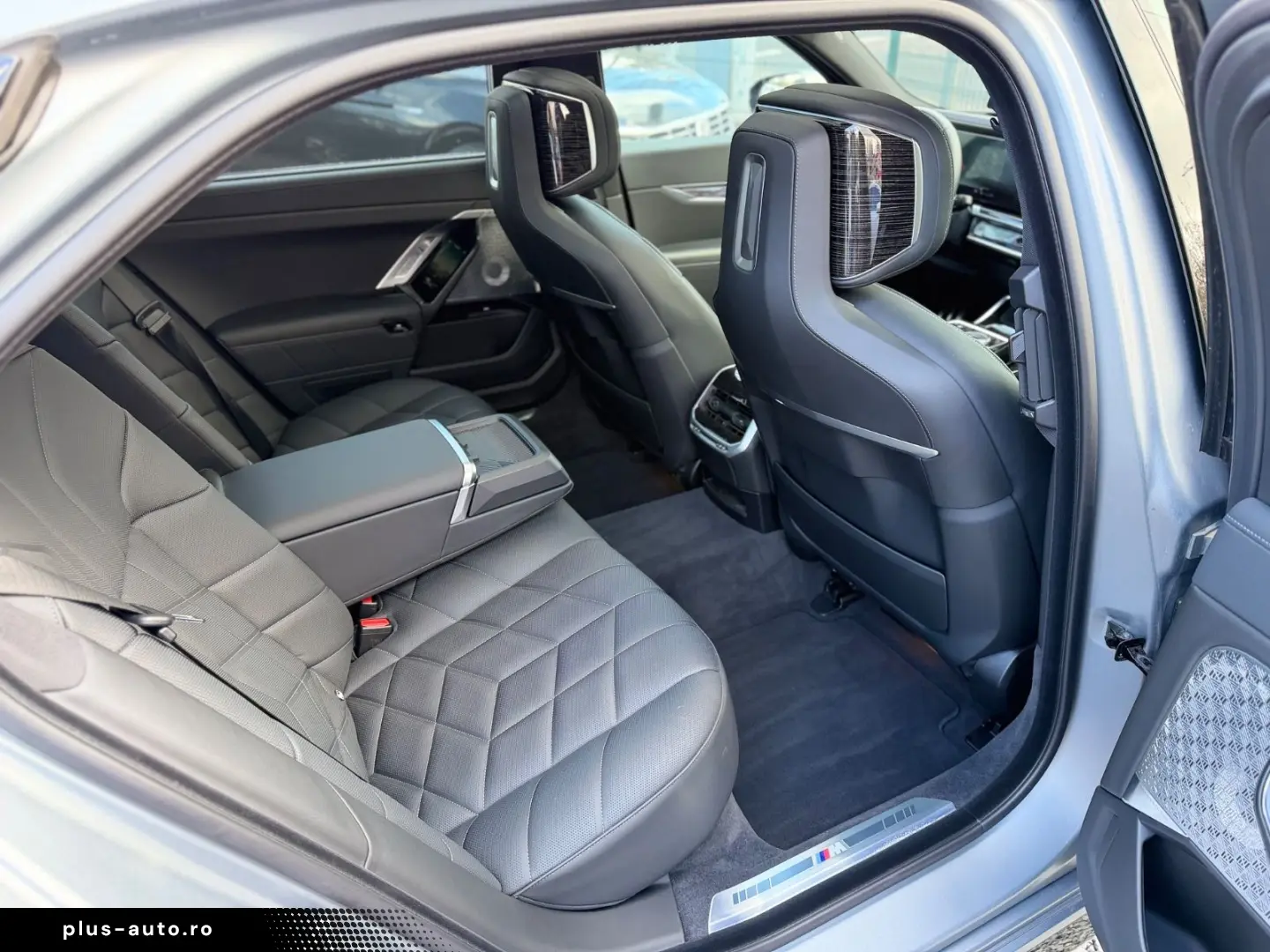 BMW 740 d xDrive M Sport LED PANO LEDER B&W STAND