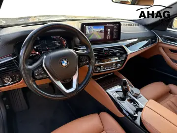 BMW 520d Limousine Luxury Line
