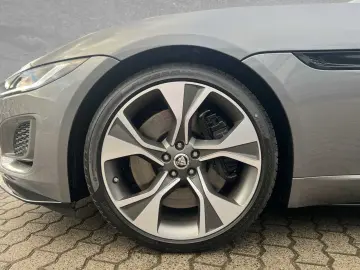 Jaguar F-Type Cabriolet P300