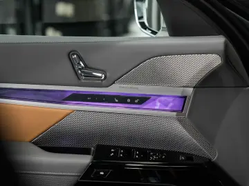 BMW 740d xDrive M Sport Sitzbelüft. Massage Standh.