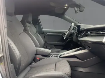 AUDI A3 Sportback 45 TFSI e S-LINE MATRIX NAV PDC GRA