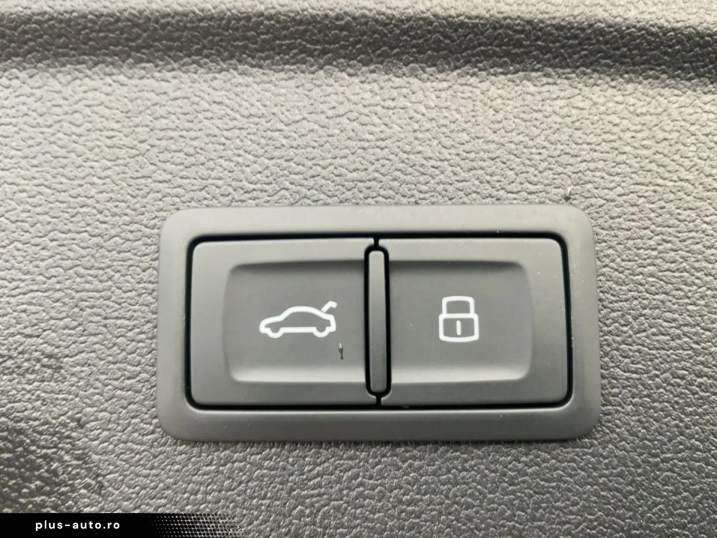 AUDI A3 Sportback 45 TFSI e S-LINE MATRIX NAV PDC GRA