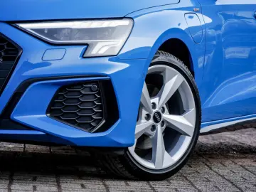 AUDI A3 Sportback S line 40 TFSI e S tronic Nav  Pano