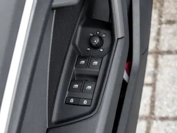 AUDI A3 Sportback S line 40 TFSI e S tronic Nav  Pano