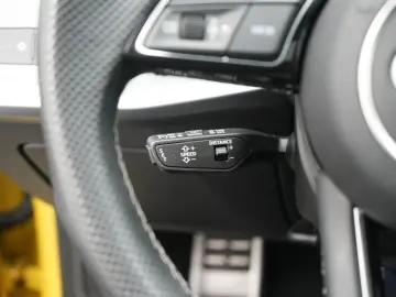 AUDI A3 Sportback 40 e S line NAVI PANO SHZ PDC