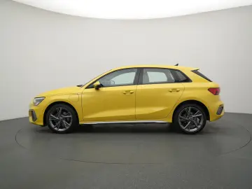 AUDI A3 Sportback 40 e S line NAVI PANO SHZ PDC