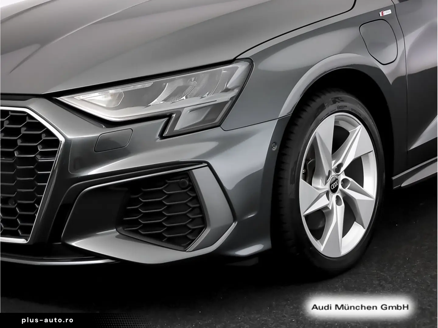 AUDI A3 Sportback 40 TFSI e S tronic S line Pano Navi