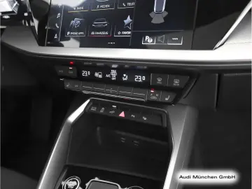 AUDI A3 Sportback 40 TFSI e S tronic S line Pano Navi