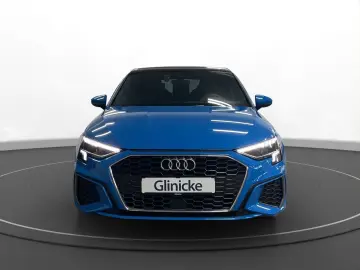 AUDI A3 Sportback 40 TFSIe S line Pano LED LM 17  Nav