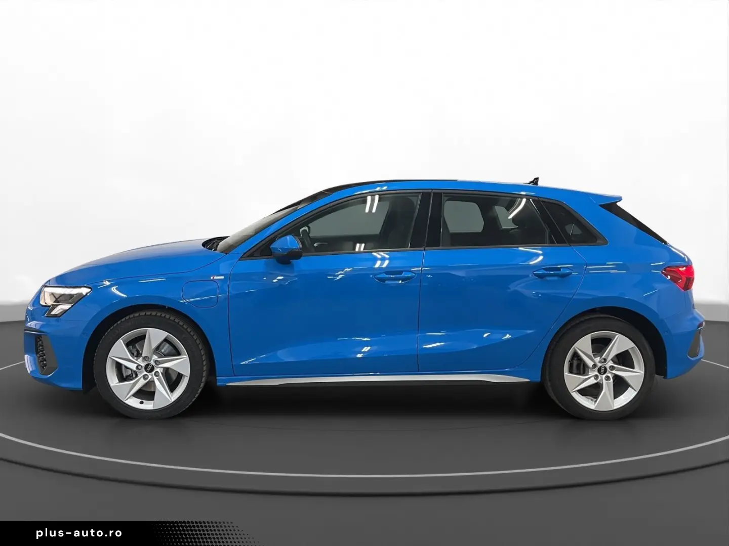 AUDI A3 Sportback 40 TFSIe S line Pano LED LM 17  Nav