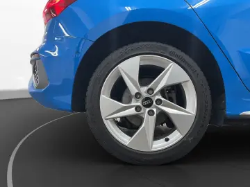 AUDI A3 Sportback 40 TFSIe S line Pano LED LM 17  Nav