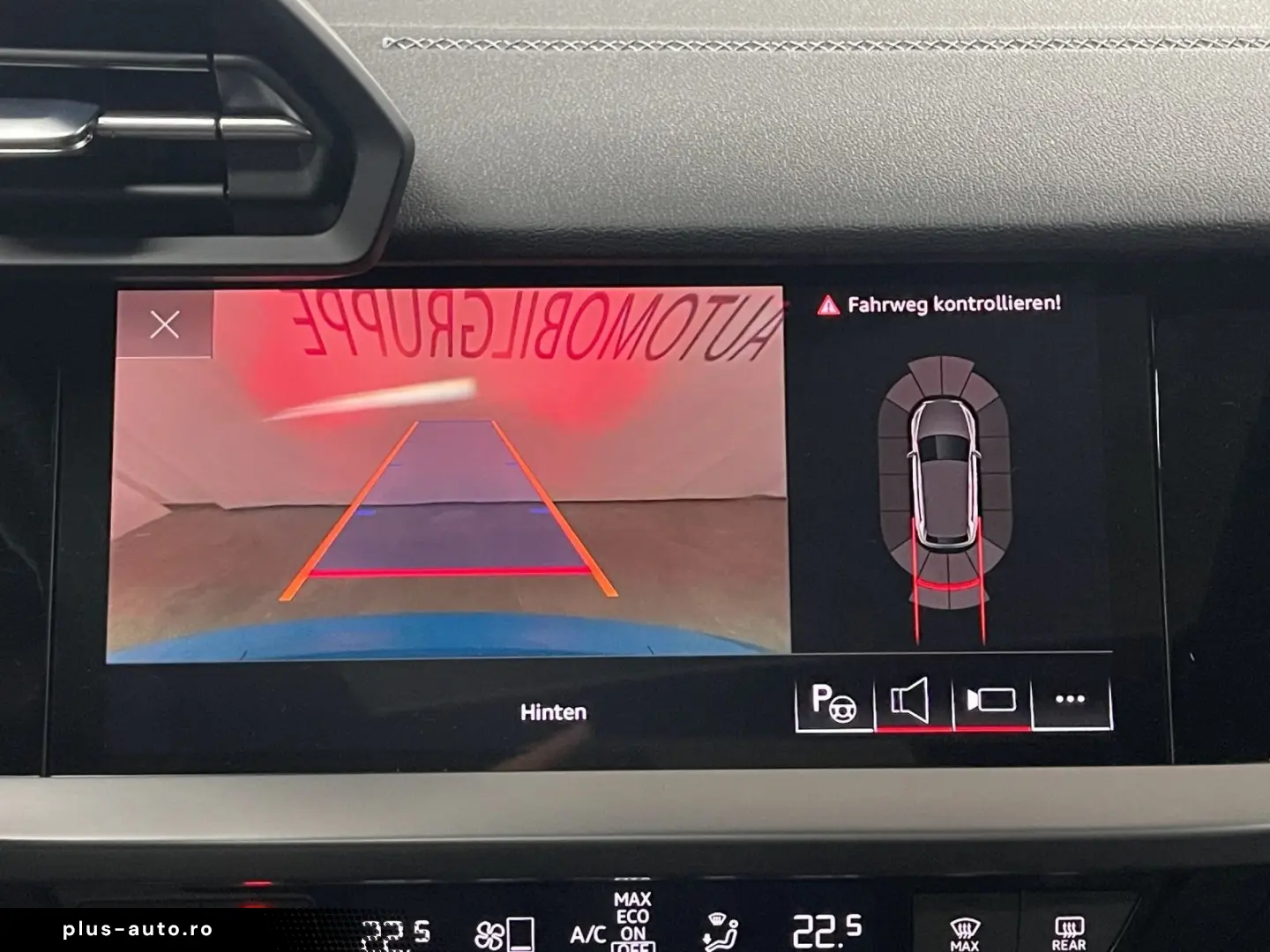 AUDI A3 Sportback 40 TFSIe S line Pano LED LM 17  Nav