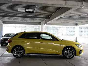 AUDI A3 Sportback S line Panorama B&O Keyless CarPlay