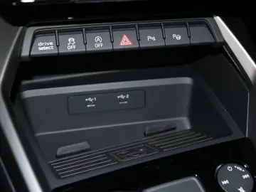 AUDI A3 Sportback S line Panorama B&O Keyless CarPlay