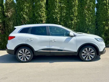 Renault Kadjar  Echipare Intense Faruri LED Rate Garantie