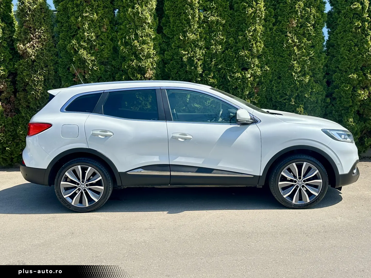 Renault Kadjar  Echipare Intense Faruri LED Rate Garantie