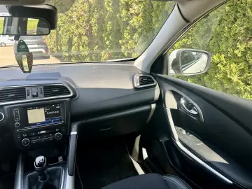 Renault Kadjar  Echipare Intense Faruri LED Rate Garantie