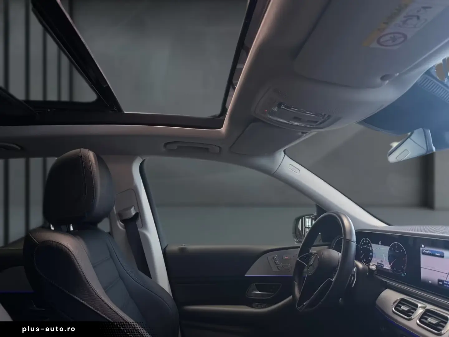 Mercedes-Benz GLE 300d4M AMG MBEAM BURM AMBIE CARP AHK PANO