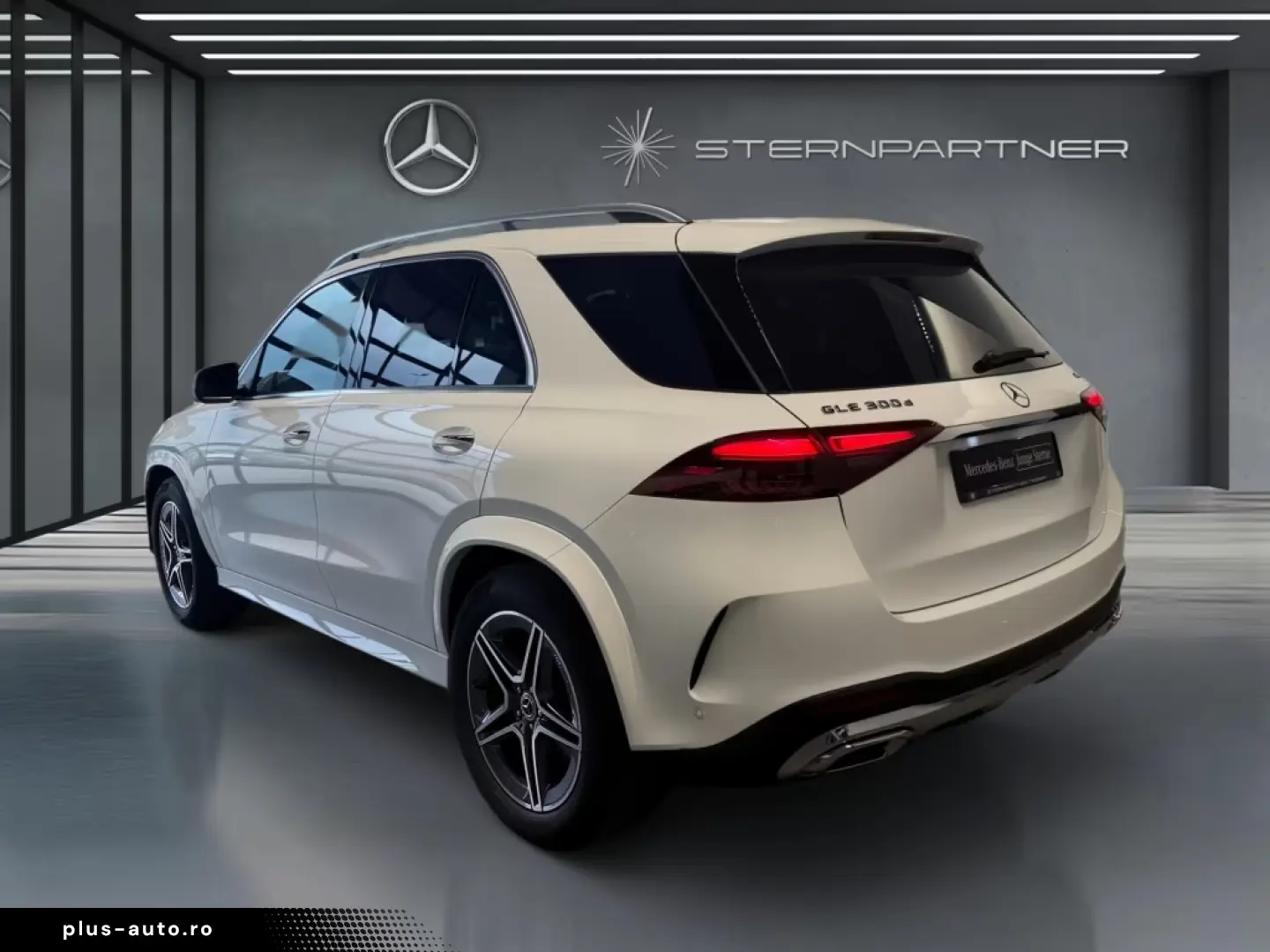 Mercedes-Benz GLE 300d4M AMG MBEAM BURM AMBIE CARP AHK PANO