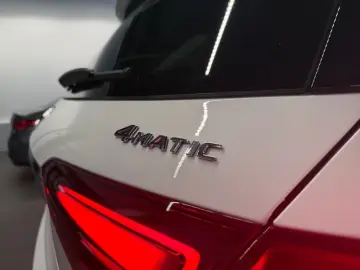 Mercedes-Benz GLE 300d4M AMG MBEAM BURM AMBIE CARP AHK PANO