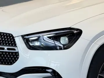 Mercedes-Benz GLE 300d4M AMG MBEAM BURM AMBIE CARP AHK PANO