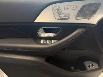 Mercedes-Benz GLE 300d4M AMG MBEAM BURM AMBIE CARP AHK PANO