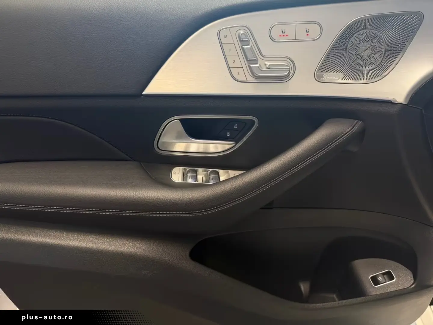 Mercedes-Benz GLE 300d4M AMG MBEAM BURM AMBIE CARP AHK PANO