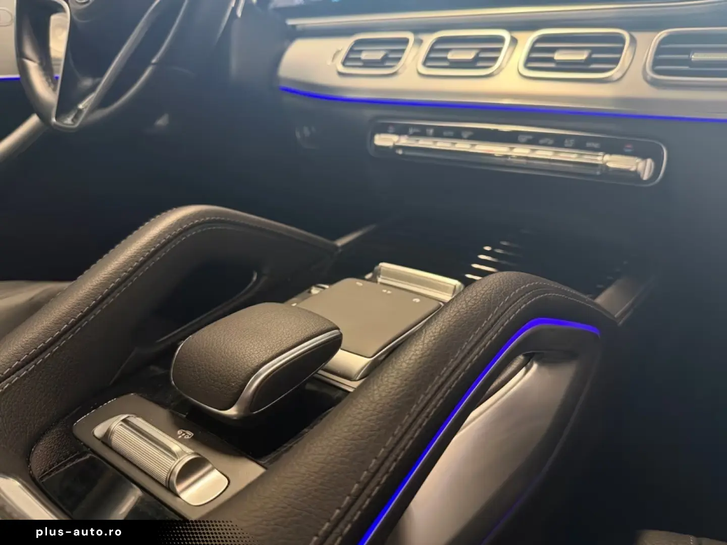 Mercedes-Benz GLE 300d4M AMG MBEAM BURM AMBIE CARP AHK PANO