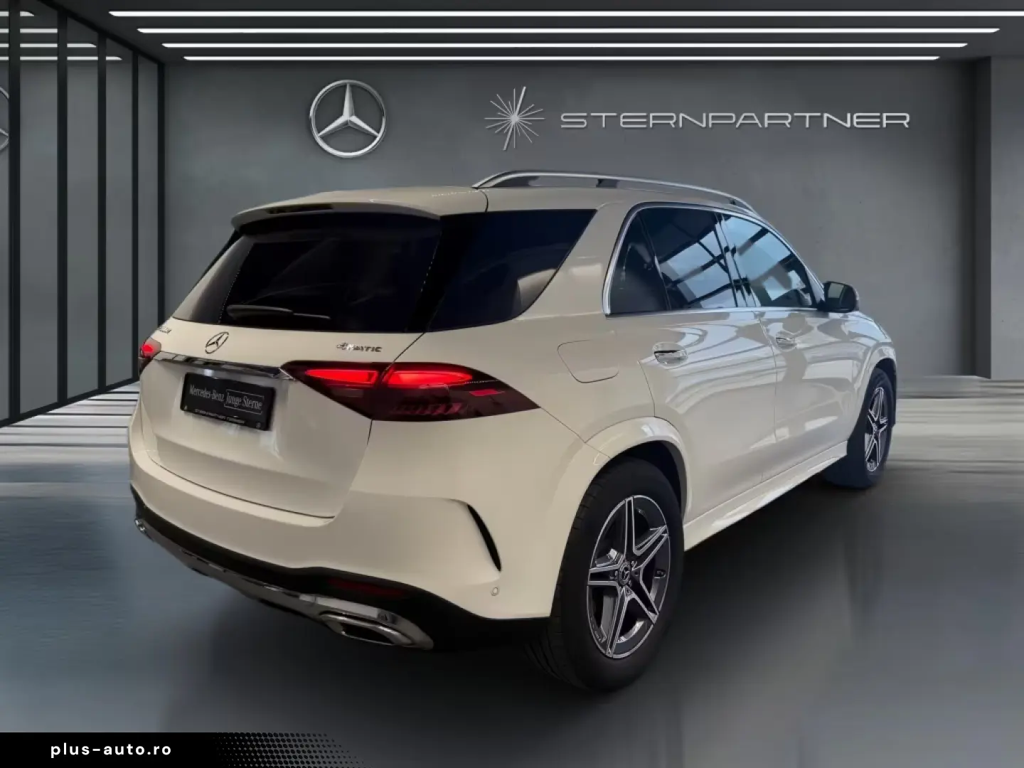 Mercedes-Benz GLE 300d4M AMG MBEAM BURM AMBIE CARP AHK PANO