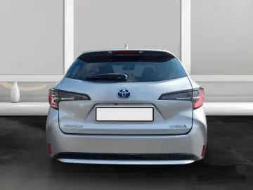 Toyota Corolla Touring Sports Hybrid Basis