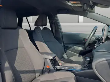 Toyota Corolla Touring Sports Hybrid Basis