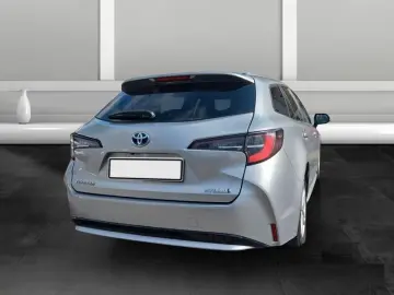 Toyota Corolla Touring Sports Hybrid Basis