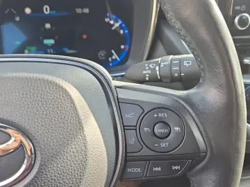 Toyota Corolla Touring Sports Hybrid Basis