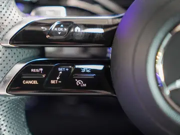 MERCEDES-BENZ EQE 350 350 4M AMG Line Vielspeiche AI&hellip;